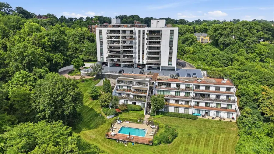 415 Bond Place #4C, Cincinnati, OH 45206 - #2