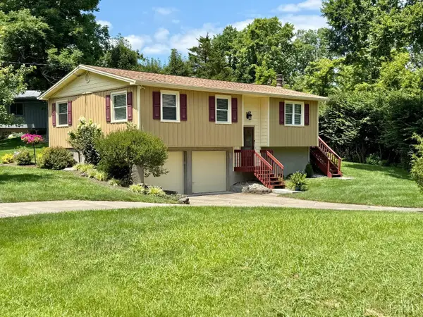 5174 Clearlake Drive, Green Twp, OH 45247