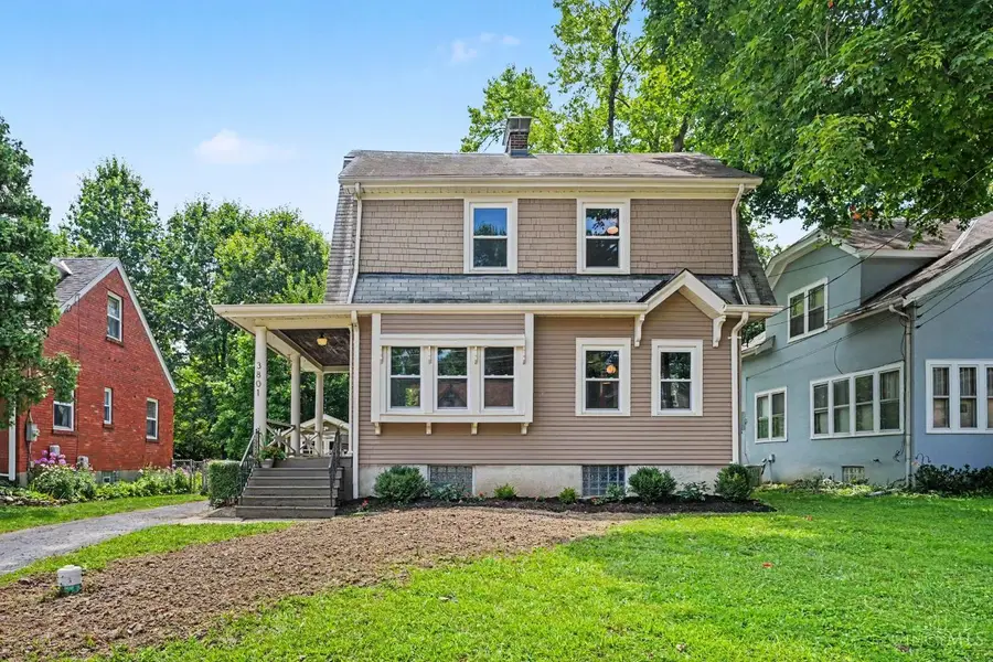 3801 S Berkley Circle, Silverton, OH 45236 - #2