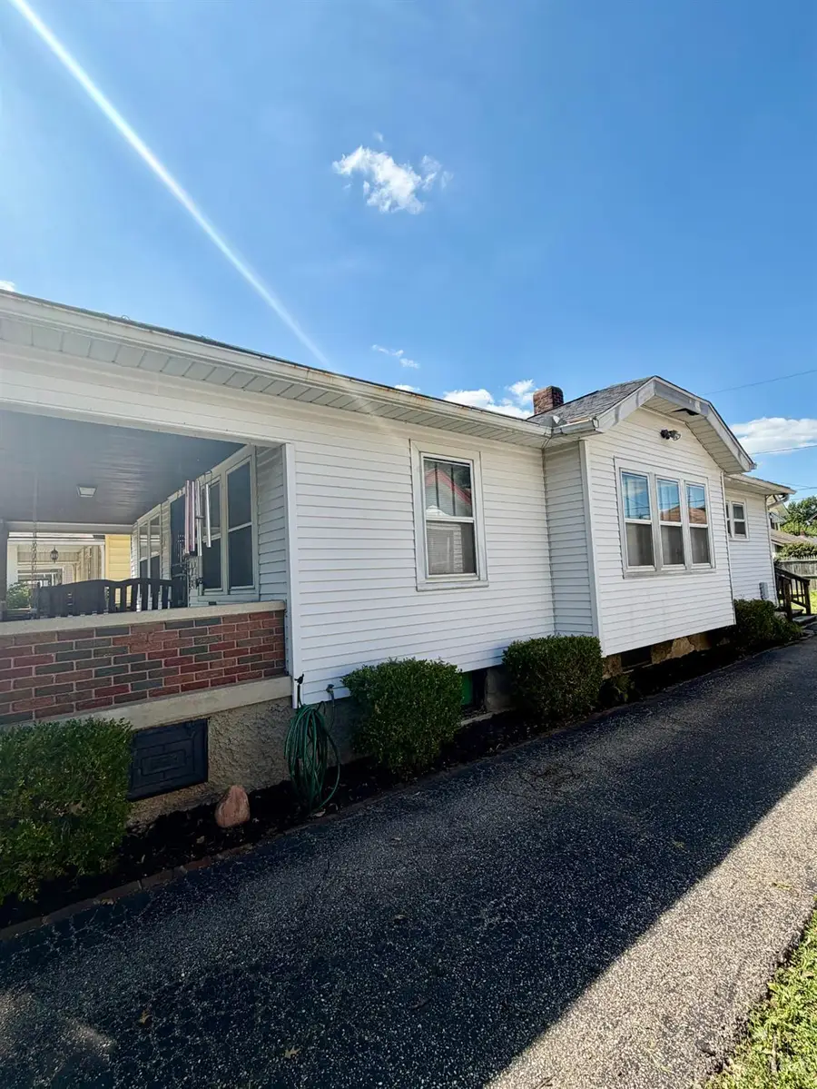 1044 Clinton Avenue, Hamilton, OH 45015 - #2