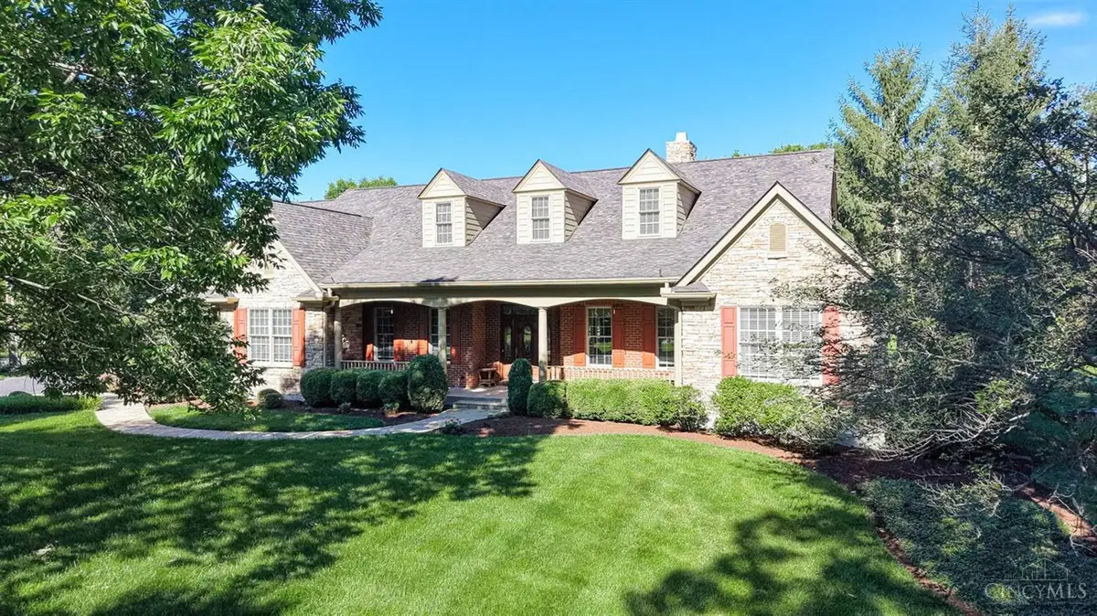 8000 Chinquapin Lane, Indian Hill, OH 45243 - #1