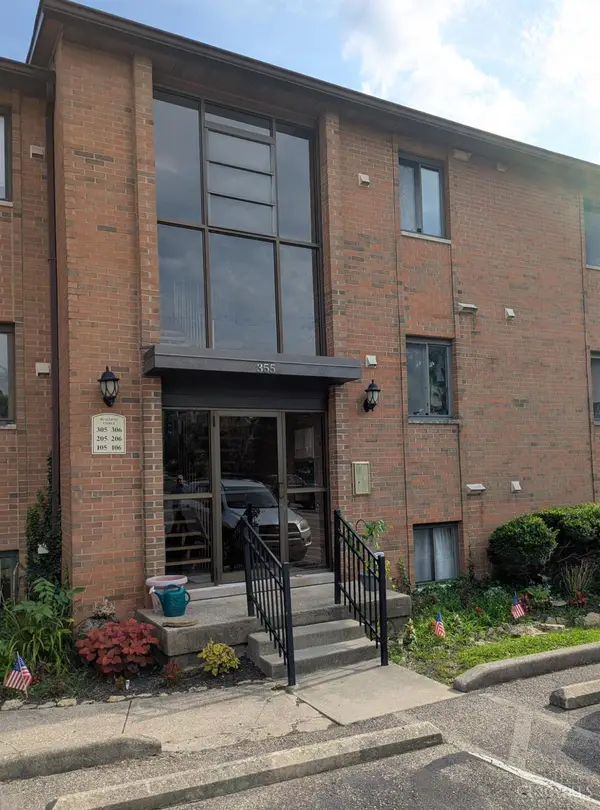 355 Grand Avenue #105, Cincinnati, OH 45205