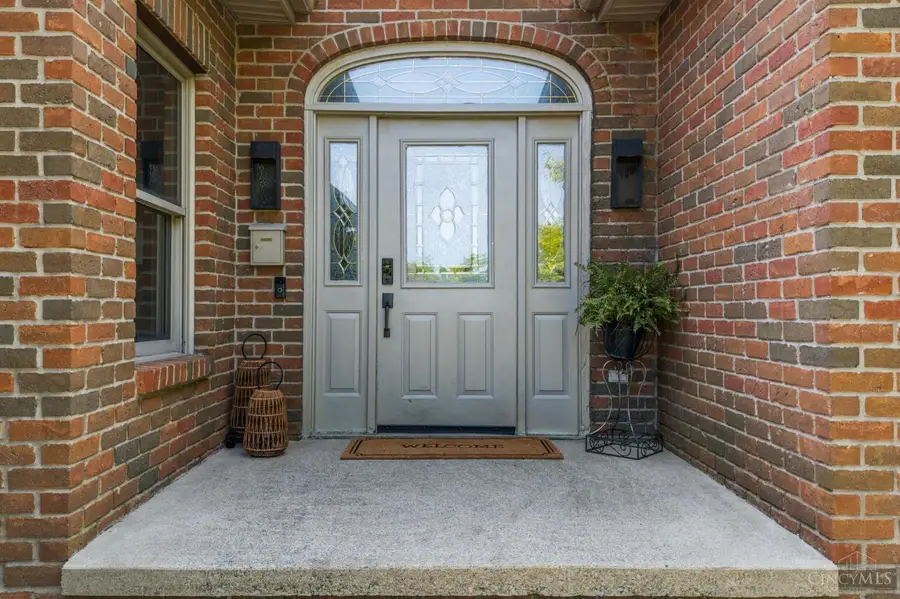 837 Leslie Drive, Washington, OH 45177 - #3