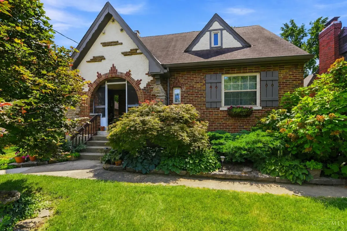 1627 Harbeson Avenue, Cincinnati, OH 45224 - #1