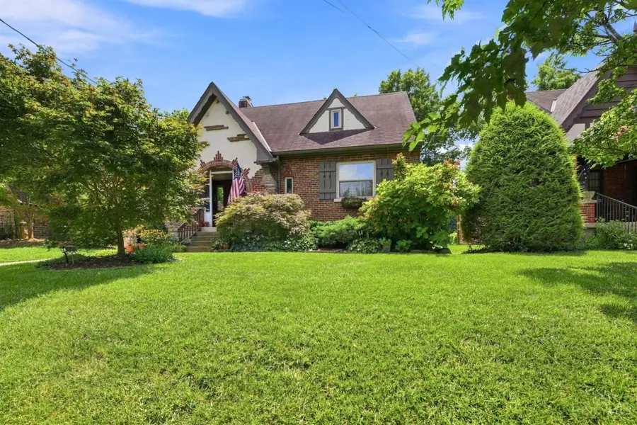 1627 Harbeson Avenue, Cincinnati, OH 45224 - #2