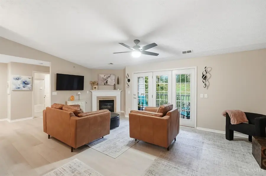 5449 Michelles Oak Court #I, Green, OH 45248 - #3