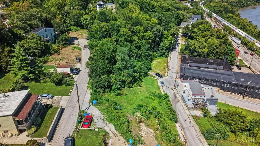 323 Mount Hope Avenue, Cincinnati, OH 45204 - #2