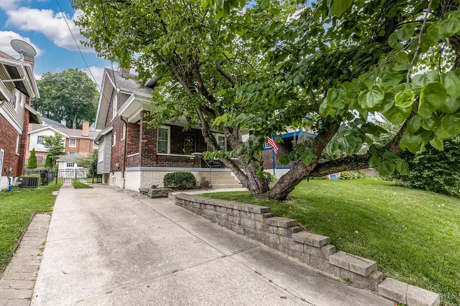 3097 Linwood Avenue, Cincinnati, OH 45208 - #2