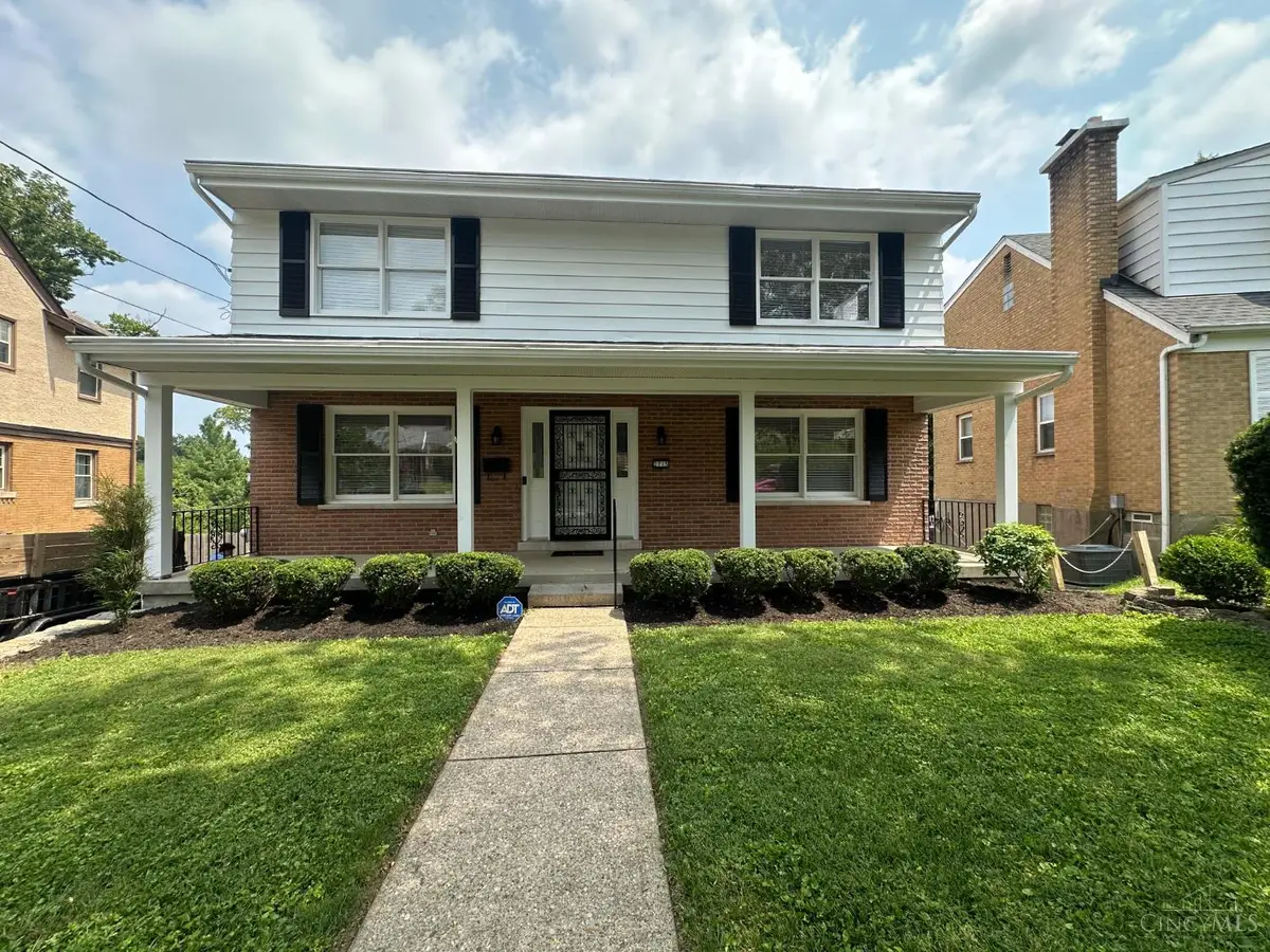 2715 Powell Drive, Cincinnati, OH 45211 - #1
