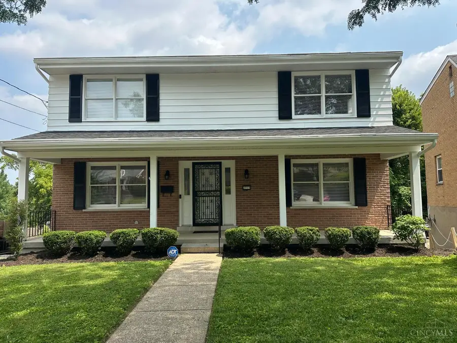 2715 Powell Drive, Cincinnati, OH 45211 - #3