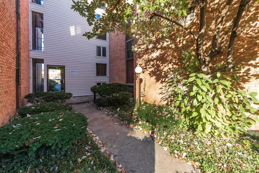 4904 Chalet Drive #612, Saint Bernard, OH 45217 - #2