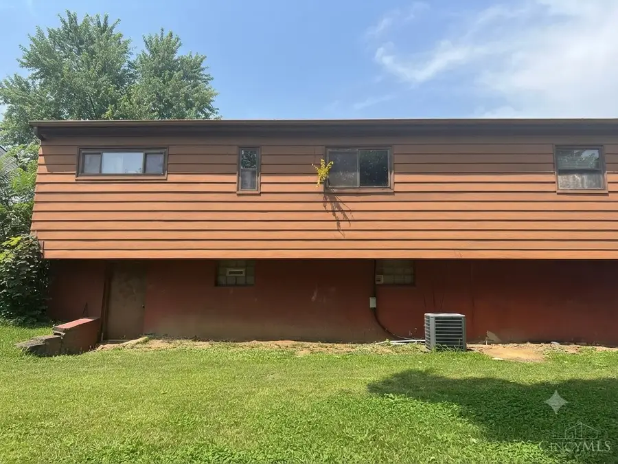 5608 Fenwick Avenue, Norwood, OH 45212 - #2