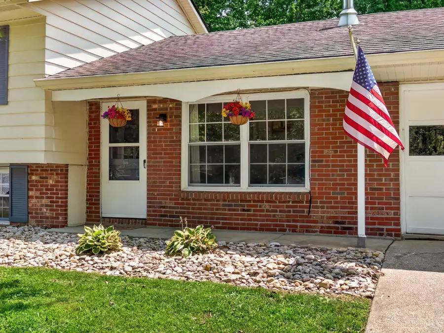 1545 E Meadowbrook Drive, Goshen, OH 45140 - #3