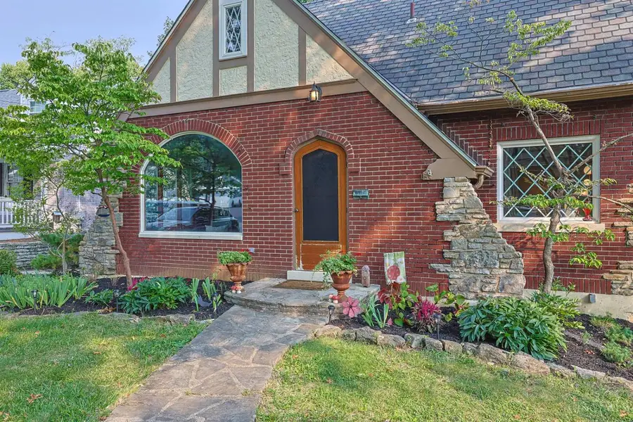 1007 Urbancrest Place, Cincinnati, OH 45226 - #2
