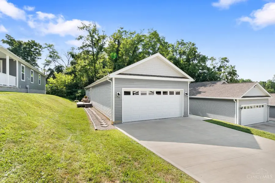 117 Springlake Avenue, Hillsboro, OH 45133 - #3