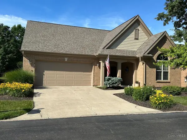 1404 Little Yankee Run, Centerville, OH 45458