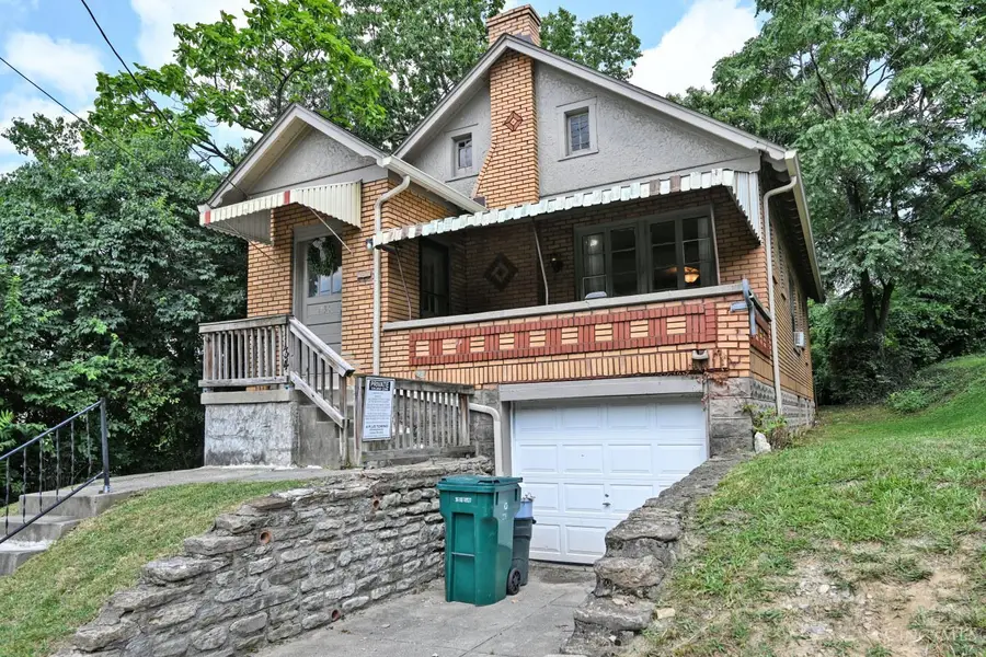 1134 Fairbanks Avenue, Cincinnati, OH 45205 - #3