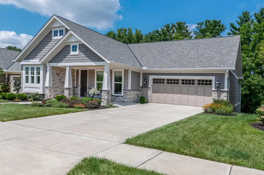 4049 Retreat Drive, Blue Ash, OH 45241 - #2