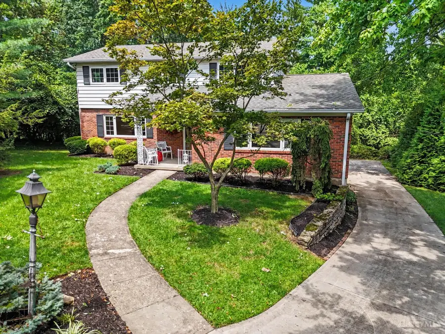 6581 Minnewaukan Drive, Madeira, OH 45243 - #2