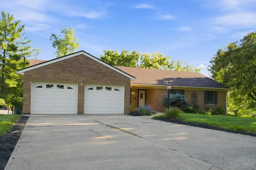 4266 Marcrest Drive, Bridgetown, OH 45211 - #2