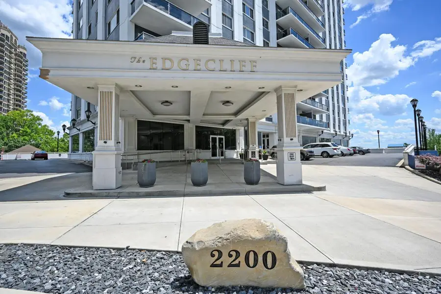 2200 Victory Parkway #2307, Cincinnati, OH 45206 - #2