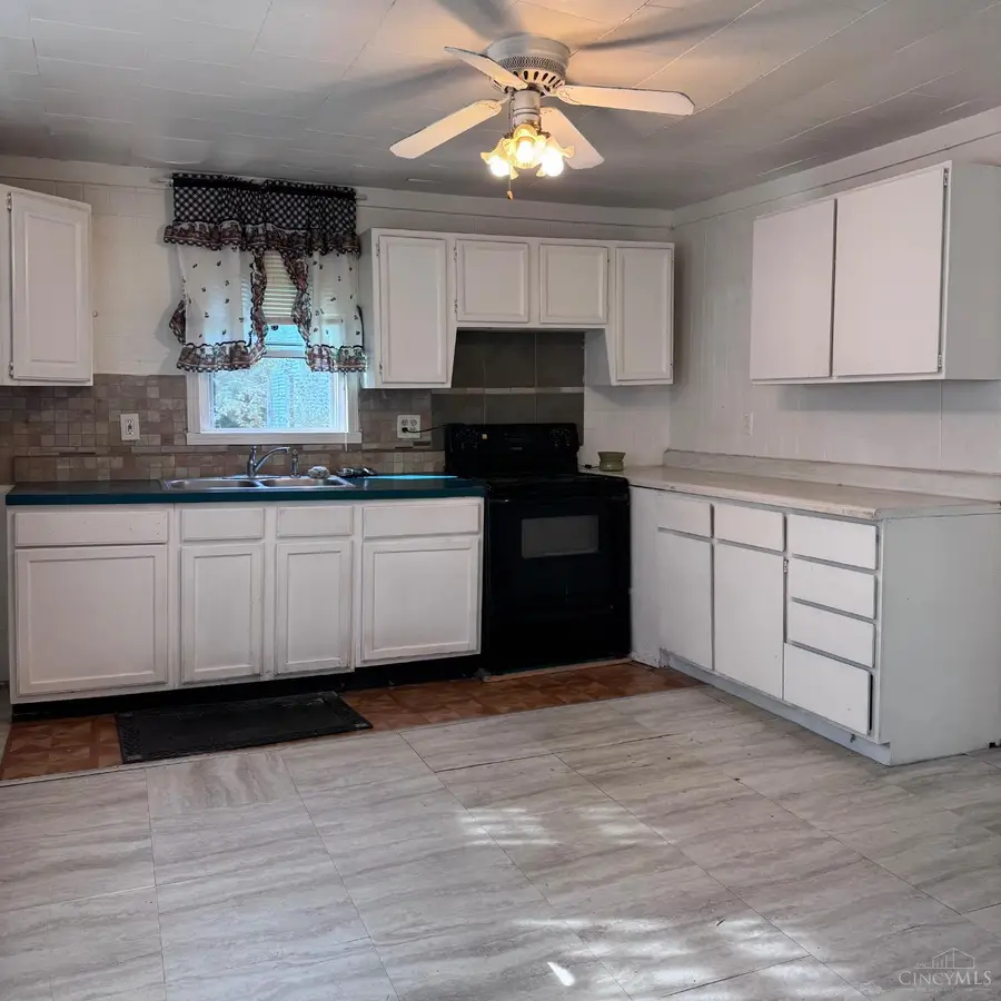 6567 St Rt 133, Wayne, OH 45162 - #2