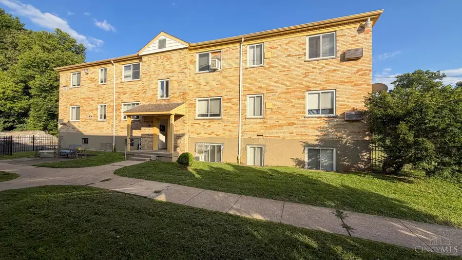 2896 Harrison Avenue, Cincinnati, OH 45211 - #3
