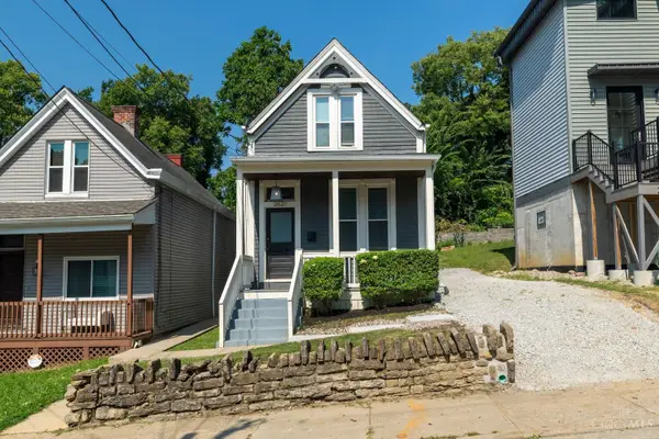 2621 Hackberry Street, Cincinnati, OH 45206