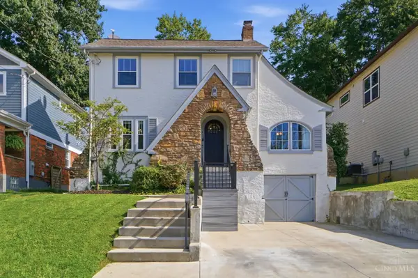 3110 Kinmont Street, Cincinnati, OH 45208