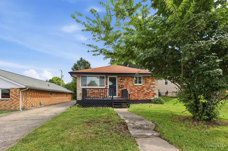 2516 Ontario Avenue, Harrison, OH 45414 - #3
