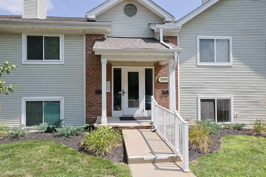 5982 Meadowcreek Drive #3, Mulberry, OH 45150 - #2