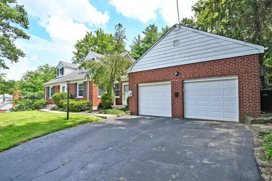 6770 Rollaway Road, Madeira, OH 45236 - #3