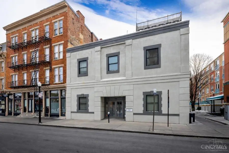 808 Elm Street #2C, Cincinnati, OH 45202 - #3