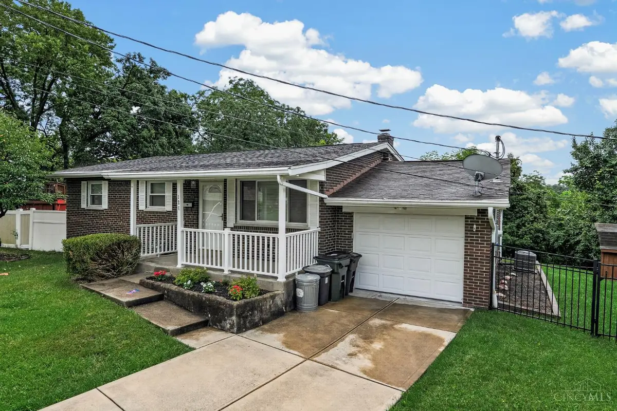 121 Biscoe Drive, Reading, OH 45215 - #1