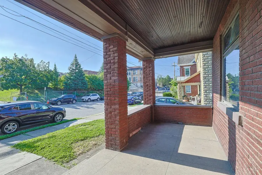 2555 Fairview Avenue, Cincinnati, OH 45219 - #2