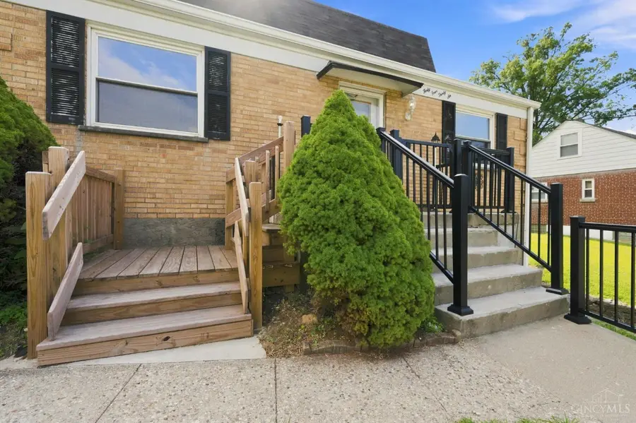 4436 Andreas Avenue, Monfort Heights, OH 45211 - #2