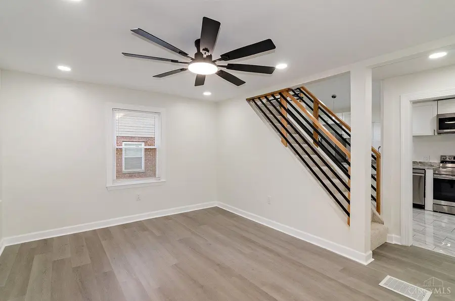 415 Pershing Avenue, Lockland, OH 45215 - #3