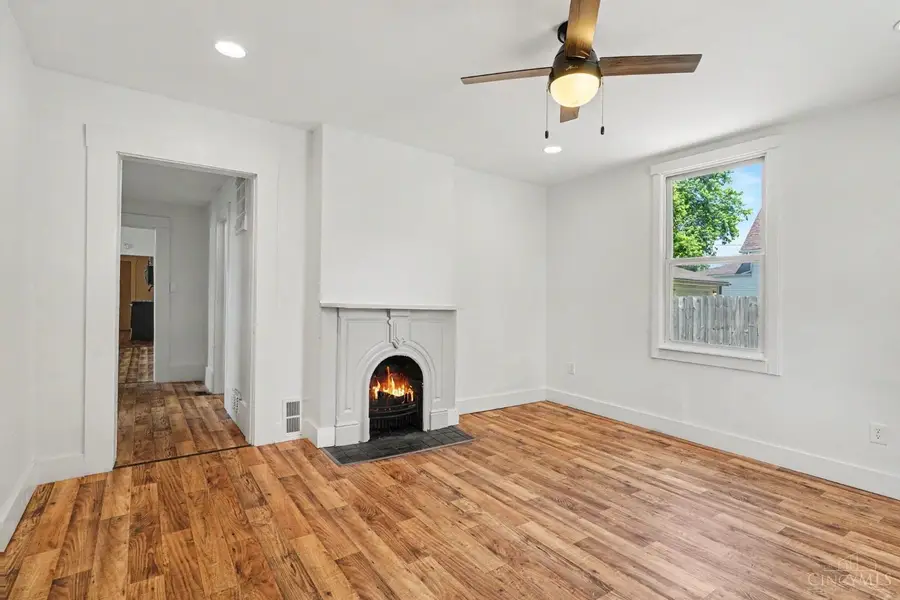 25 W Eighth Street, Manchester, OH 45144 - #2