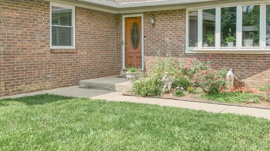 302 Apache Trail, Miami, OH 45140 - #2