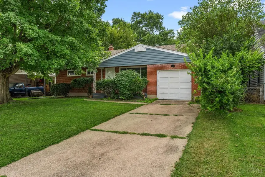 955 Quincy Drive, Hamilton, OH 45013 - #2