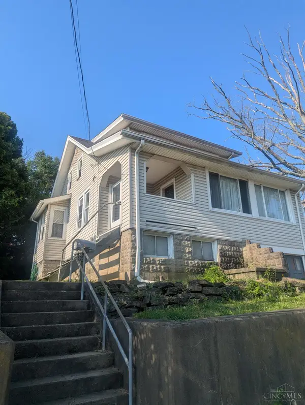 3601 Puhlman Avenue, Cheviot, OH 45211