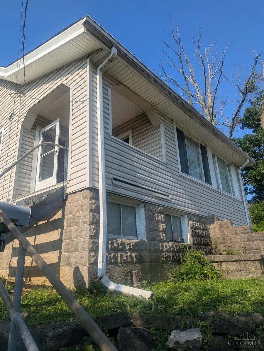 3601 Puhlman Avenue, Cheviot, OH 45211 - #2
