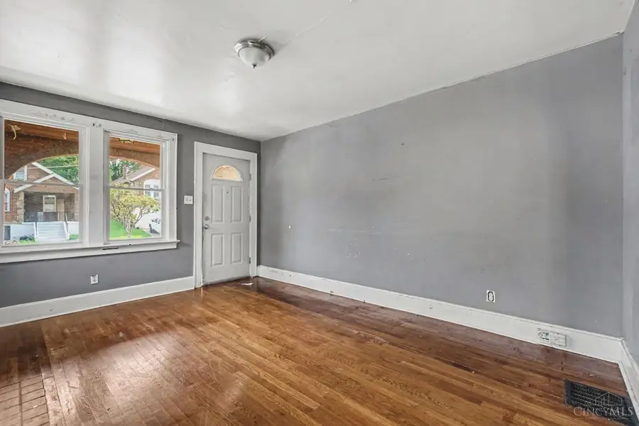 4112 Vinedale Avenue, Cincinnati, OH 45205 - #2
