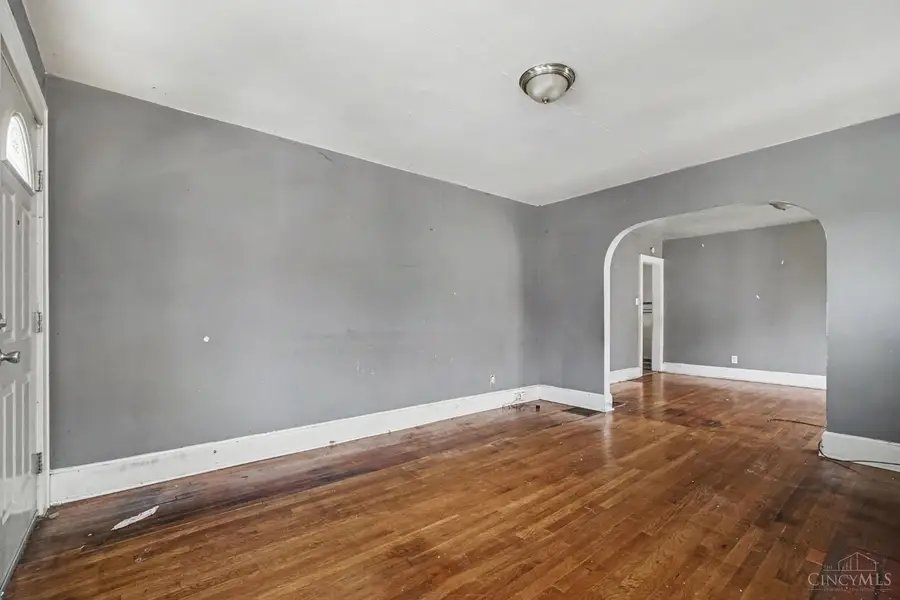 4112 Vinedale Avenue, Cincinnati, OH 45205 - #3