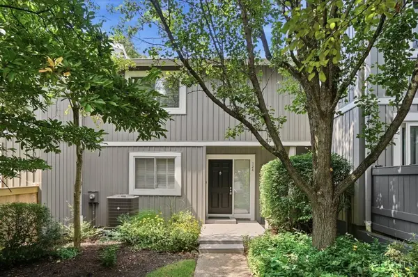 124 Twin Lakes Drive, Fairfield, OH 45014