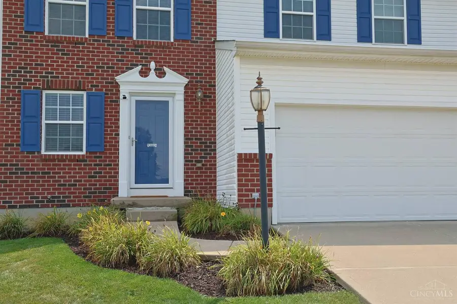 37 South Ridge Drive, Amelia, OH 45102 - #3