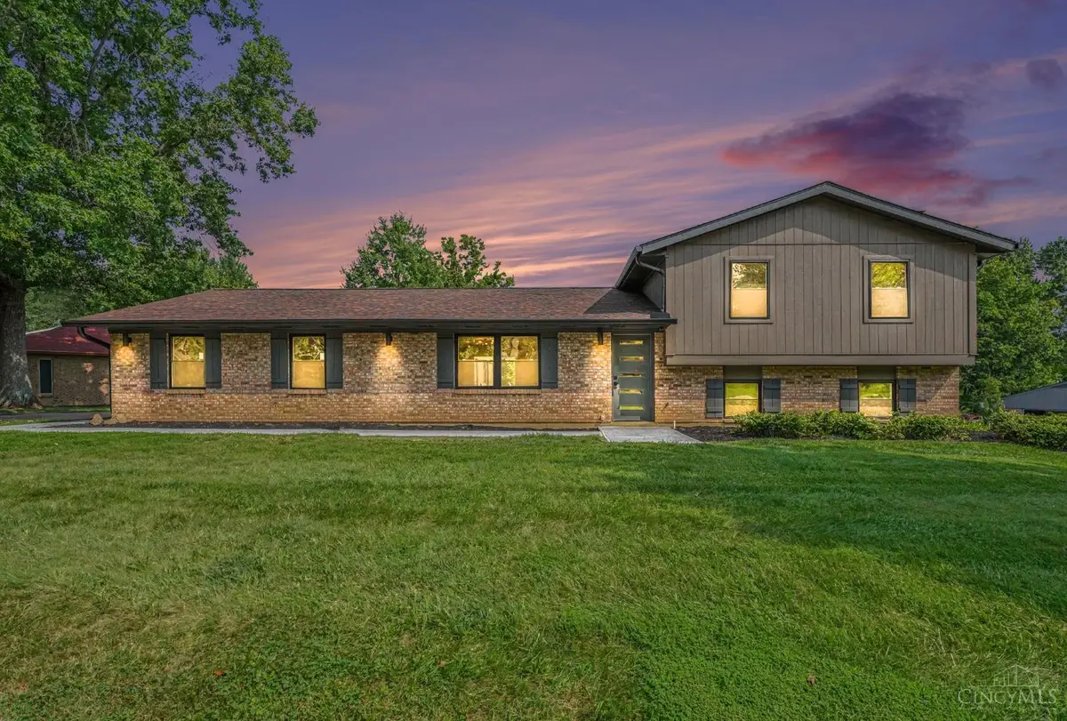 6576 E Knollwood Circle, Miami, OH 45140 - #1