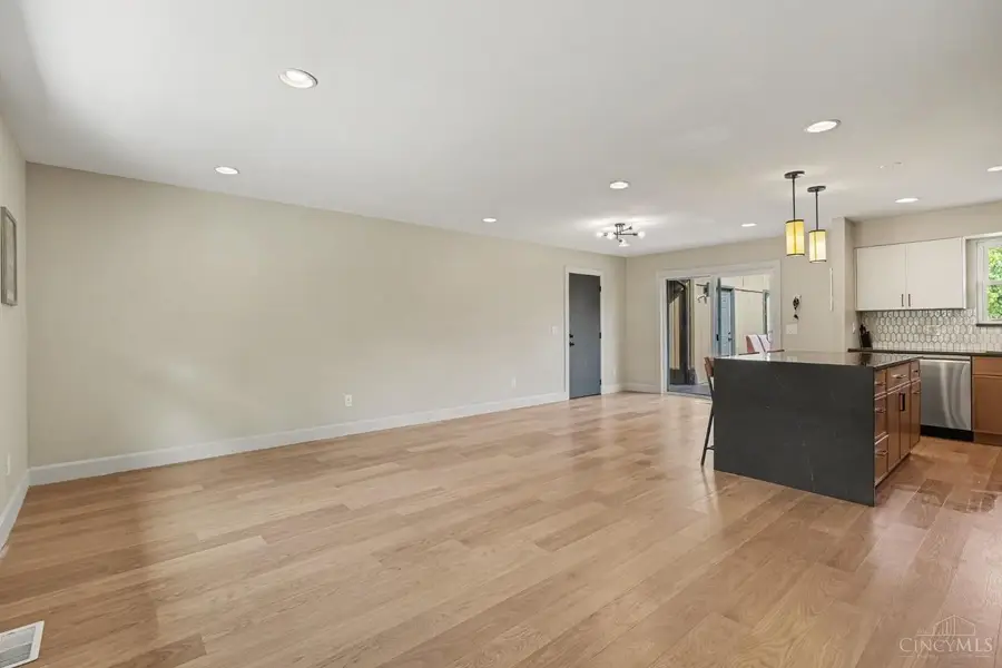 6576 E Knollwood Circle, Miami, OH 45140 - #3