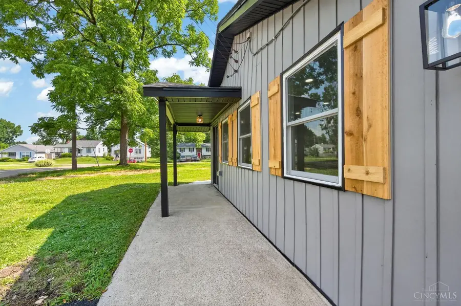8812 Pine Road, Sycamore, OH 45242 - #2