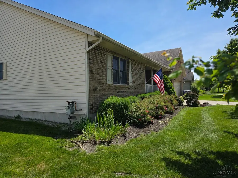 918 Willow Bend Dr, Wilmington, OH 45177 - #2